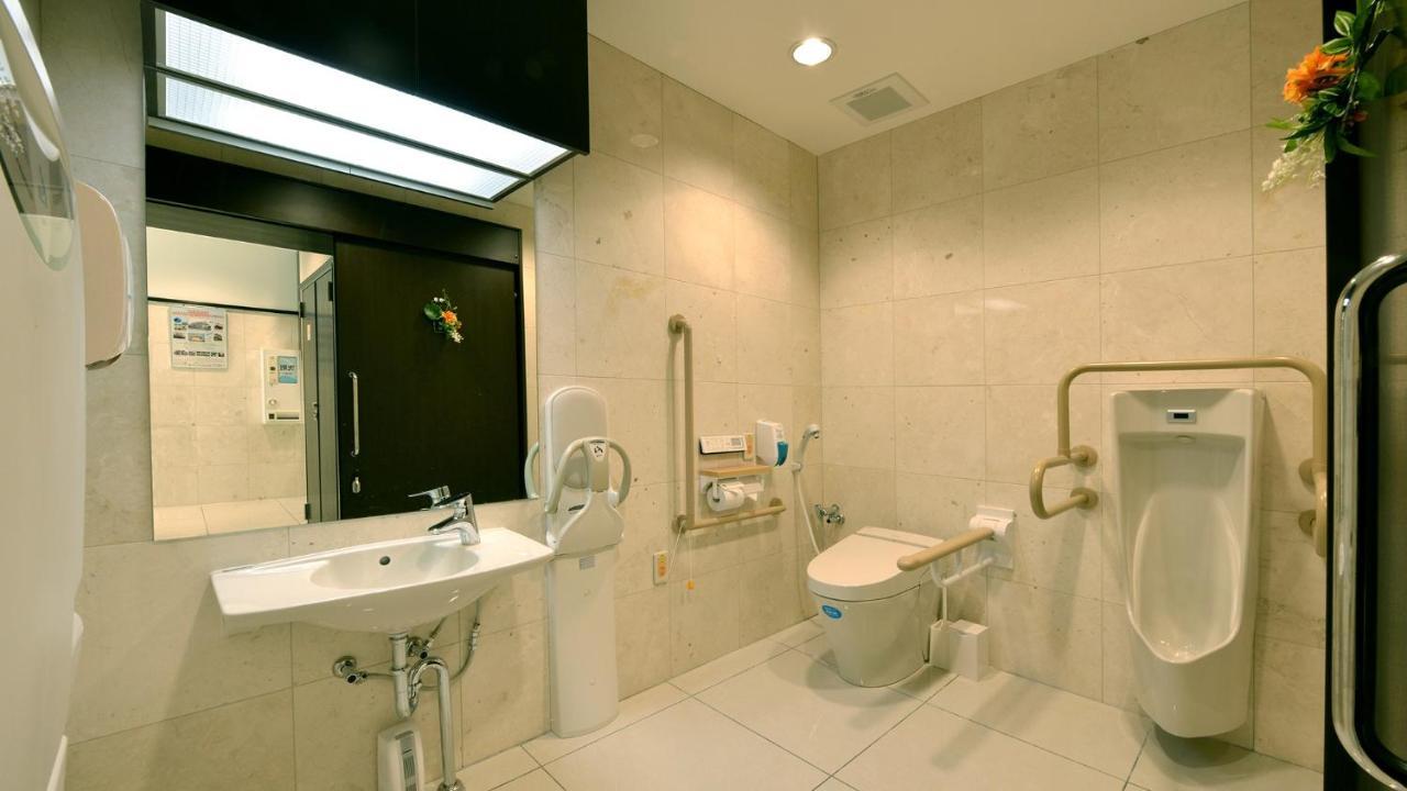 Toyoko Inn Saitama Iwatsuki Ekimae Exterior foto